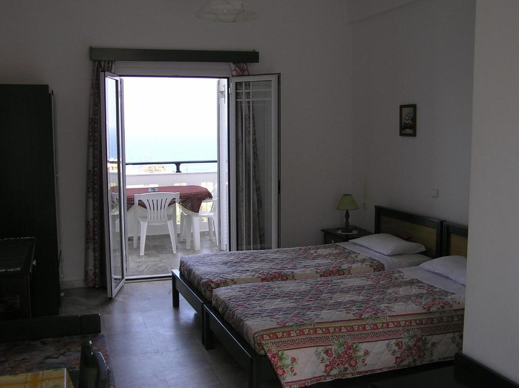 Knossos Aparthotel Panormos  Room photo