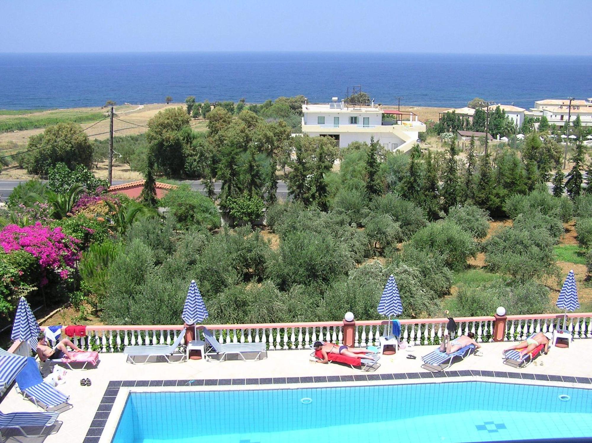Knossos Aparthotel Panormos  Exterior photo